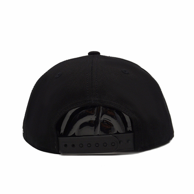 Unisex Flat Brim Snapback Cap Embossed Pattern Plastic Buckle ODM