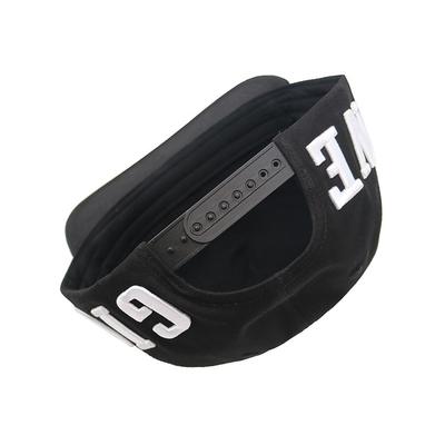 High Durability Black Flat Visor Snapback Hat With Embroidered Logo