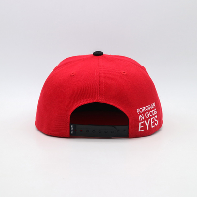 Flat Visor Red Cotton Snapback Cap With Embroidered Logo