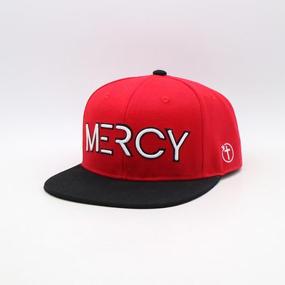 Flat Visor Red Cotton Snapback Cap With Embroidered Logo