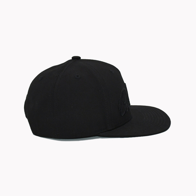 Black Plastic Snap Buckle Flat Brim Snapback Hats One Size Fits All Structured Crown