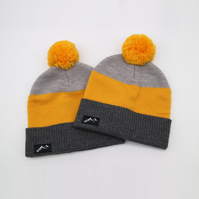 Lightweight 58CM Knit Beanie Hats For Winter Season In Black Grey Yellow