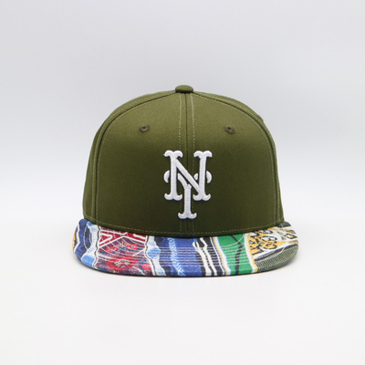 High Breathability Cotton Custom Flat Brim Snapback Cap Embroidery