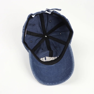 Discounted 6 Panel Baseball Cap With Flat Embroidery Curved Visor