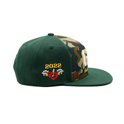 Breathable Plastic Snapback Hats with Structured Flat Brim And Custom Embroidery Logo Camo Color