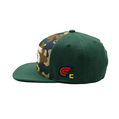 Breathable Plastic Snapback Hats with Structured Flat Brim And Custom Embroidery Logo Camo Color