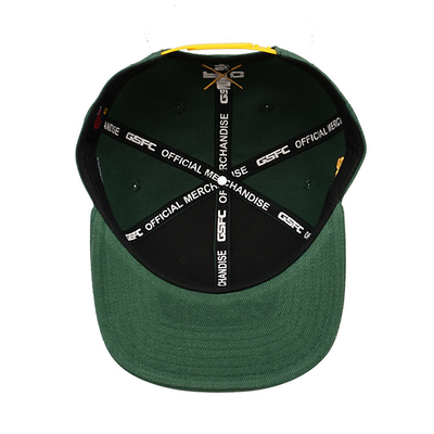 Breathable Plastic Snapback Hats with Structured Flat Brim And Custom Embroidery Logo Camo Color
