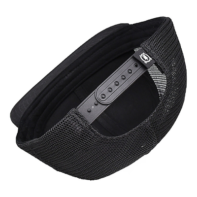 Breathable Cotton 6 Panel Unisex Trucker Cap with Embroidered Logo And Woven Label