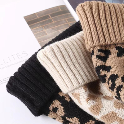 High Quality Pom Pom Winter Leopard Print Beanie Wholesale Soft Warm Knitted Beanie Hats