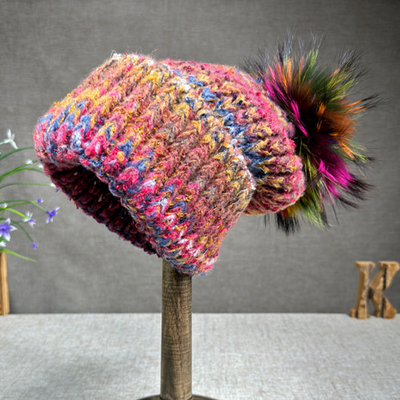 2024 New Hat Women Cashmere Knitted Hat Autumn/Winter Fox Fur Pompom Hat Curled Edge Colored Protection Ear Cap