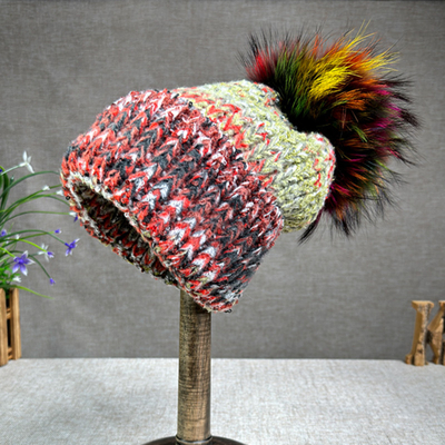 2024 New Hat Women Cashmere Knitted Hat Autumn/Winter Fox Fur Pompom Hat Curled Edge Colored Protection Ear Cap