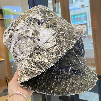 Hot Sale Spring and Autumn New Flat Top Frayed Denim Suquin Plaid Embroidery Custom Bucket Hat Embroidery logo Fisherman's Hat