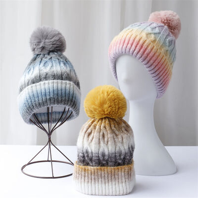 OEM Knit Beanie Hats Acrylic Polyester Wool Merino Style Beanie Customizable Warm Comfortable Winter Headwear